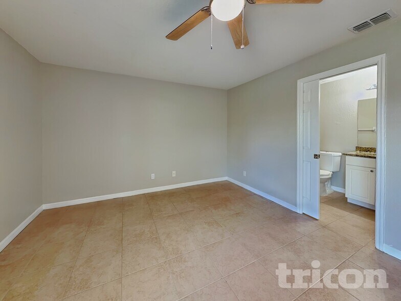 Building Photo - 12572 Buffing Rd