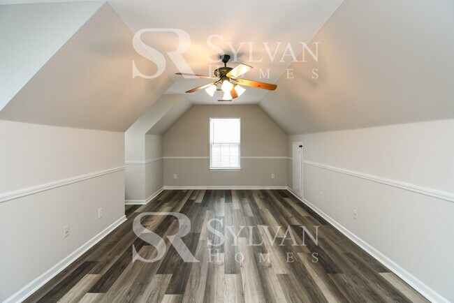 Building Photo - At Last, This Is What You Have Been Searching For!