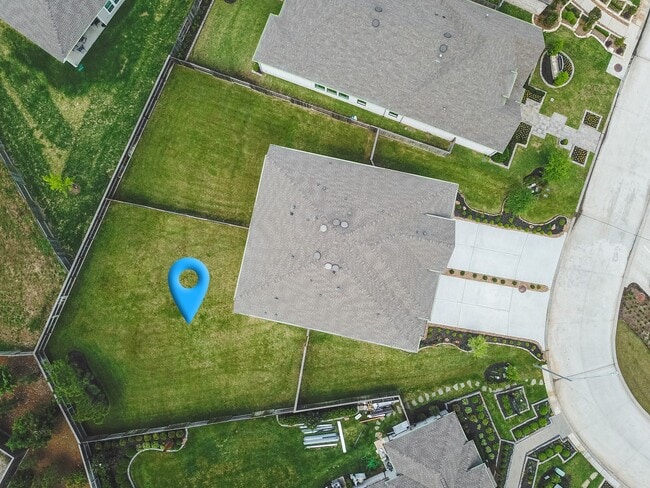 Building Photo - 442 Lake Day Dr