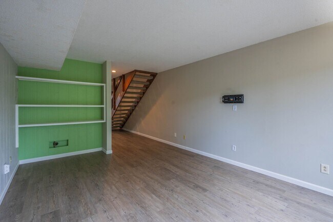 Building Photo - 115 Beechnut St