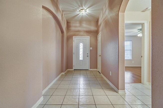 Building Photo - 2610 Braley Park Ln