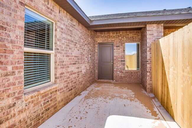 Building Photo - 1718 Corpus Ave