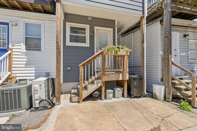 Building Photo - 1228 Patapsco St