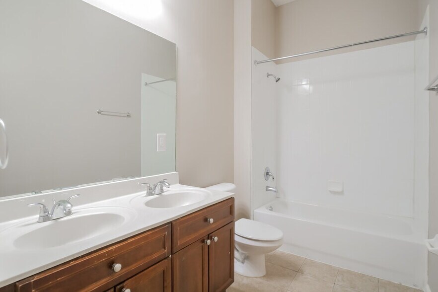 Building Photo - 1728 Windover Pl