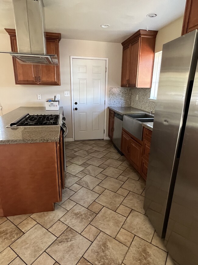 Building Photo - 2082 Treewood Ln