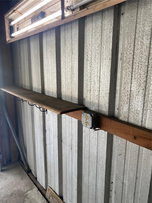 Building Photo - 2302 Cochran St