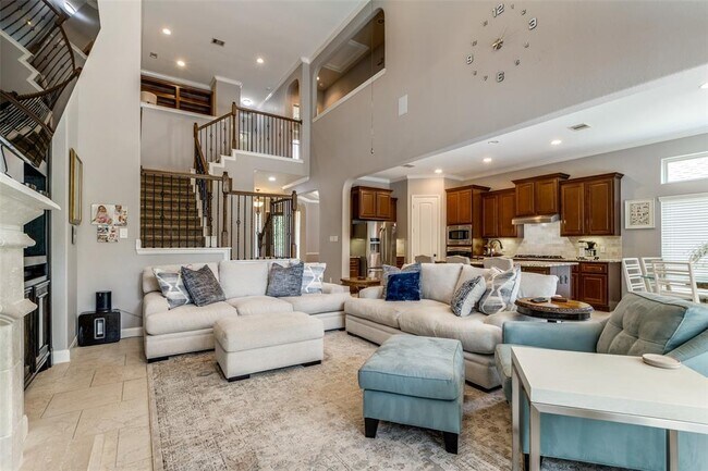Building Photo - 15 Canoe Bend Dr