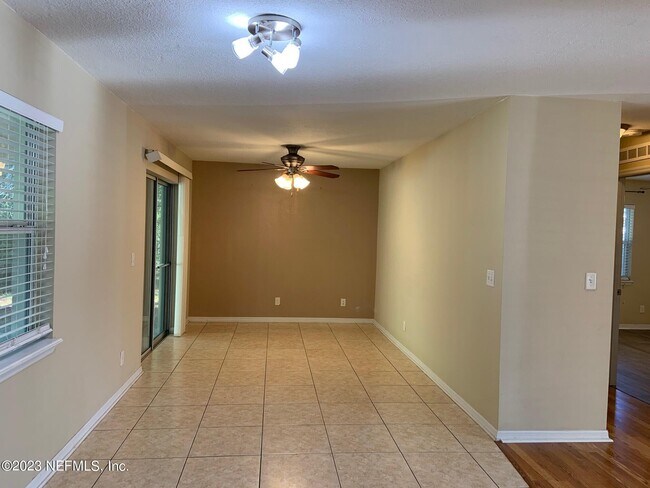 Building Photo - 8384 Chessman Ct