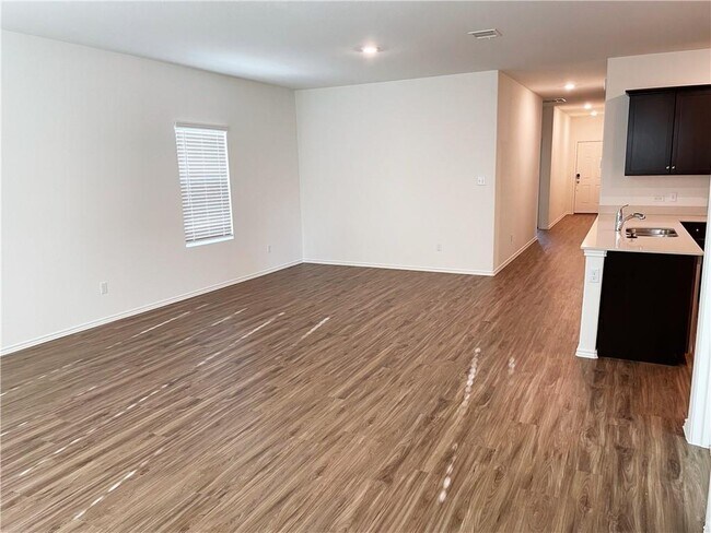 Building Photo - 428 Gabriels Bluff Dr