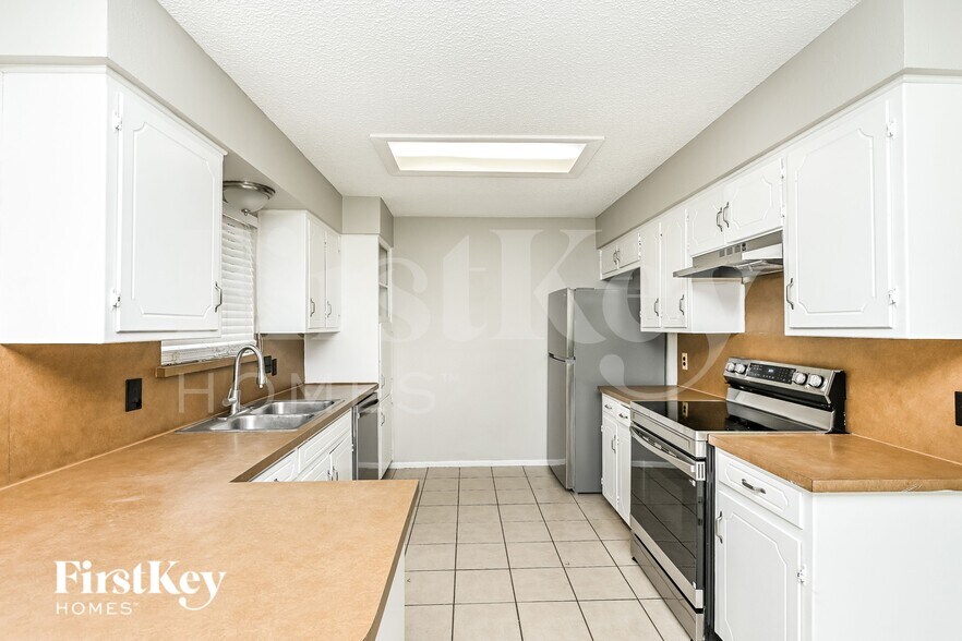 Building Photo - 7508 Evergreen Dr