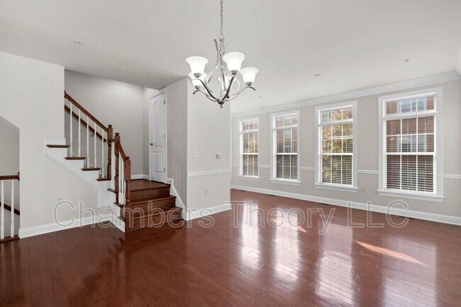 Building Photo - 415 N Upton Ct