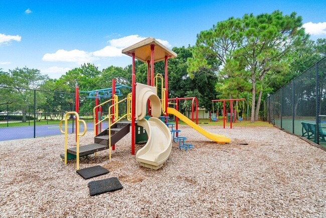 Building Photo - 151 Monterey Way