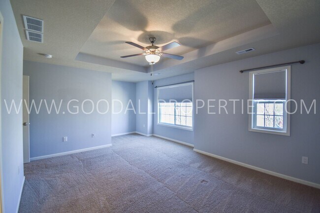 Building Photo - 4 Bedroom 3.5 Bath in Waukee