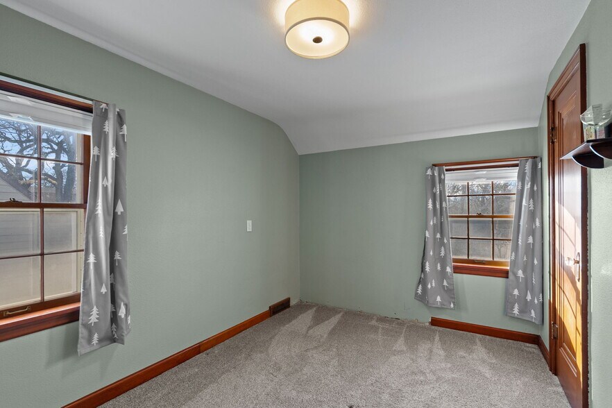 Building Photo - 1109 3rd St NW