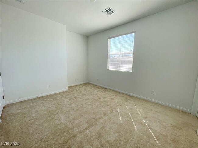 Building Photo - 8820 Scalpay St