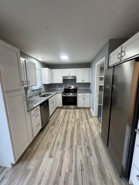 Building Photo - 30 Apple Ln