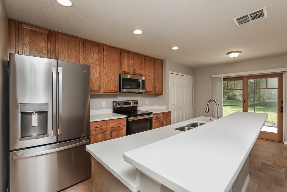 Building Photo - 2253 Heathwood Cir