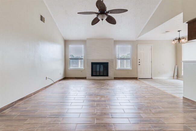 Building Photo - 22206 N Fork Dr