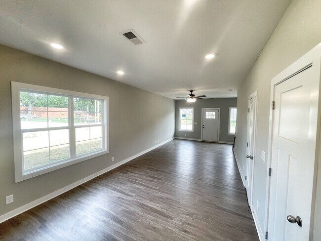 Building Photo - 358 Honeycomb Ct