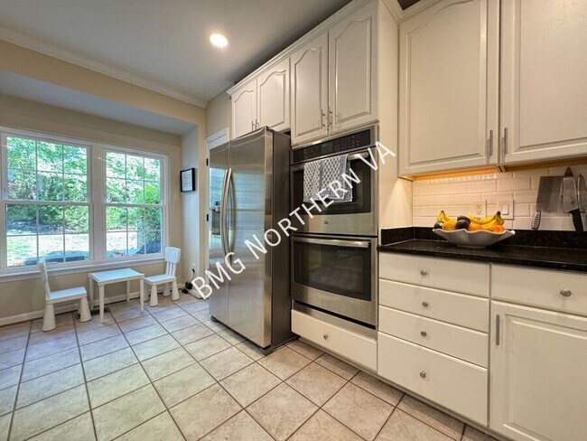 Building Photo - 5654 Governors Pond Cir