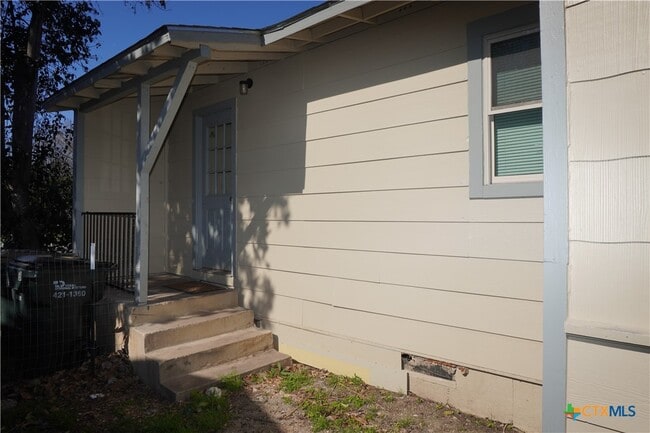 Building Photo - 1006 Haynes St