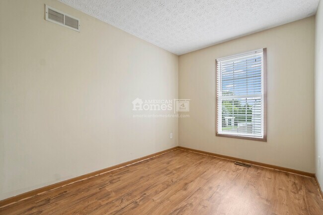 Building Photo - 2101 Symmes Court