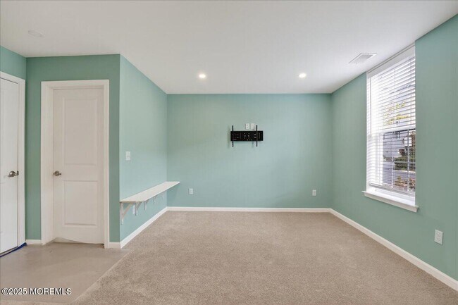 Building Photo - 107 Celebration Blvd