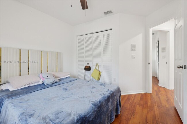 Building Photo - 14804 SW 155th Pl