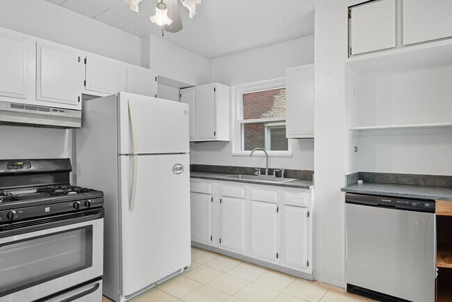 Building Photo - 6656-6656 Woodwell St