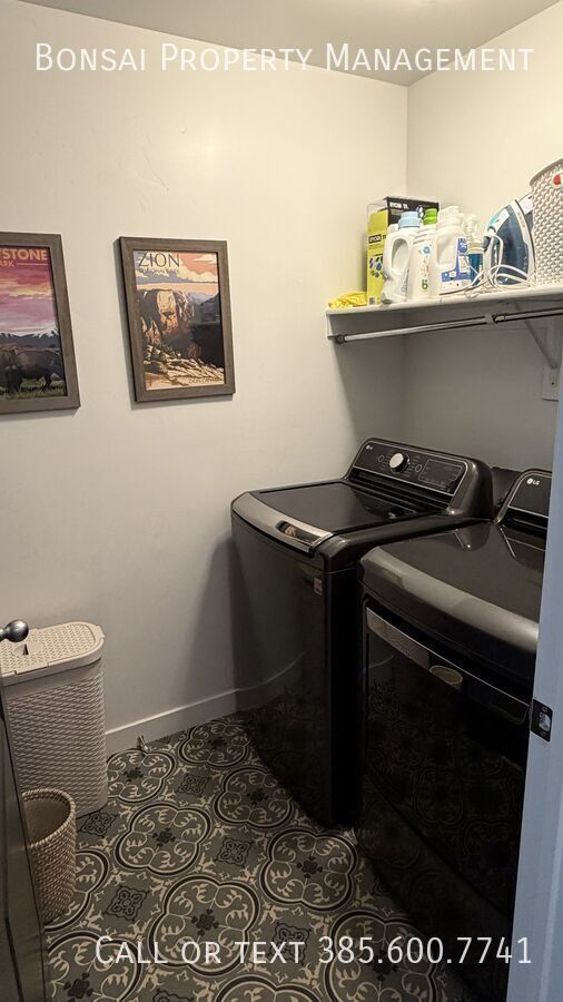 Building Photo - 860 San Savino Way