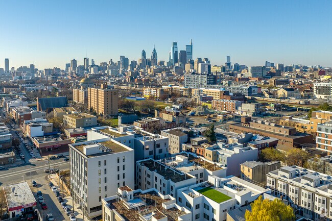 Aerial Photo - 629 W Girard Ave