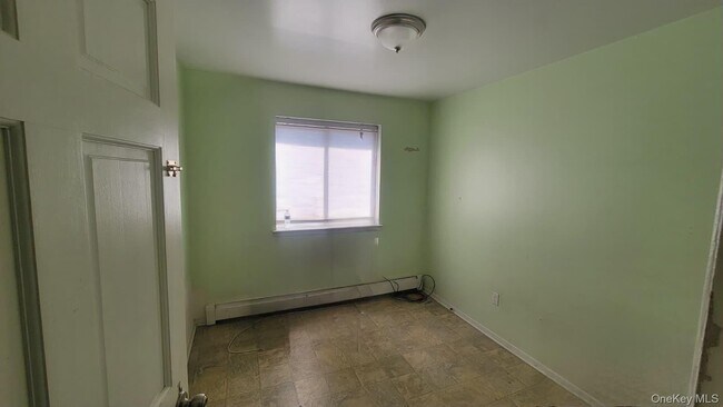 Building Photo - 6201 Spencer Terrace
