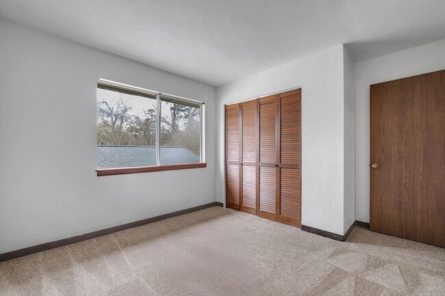 Building Photo - 3128 Blairstone Ct