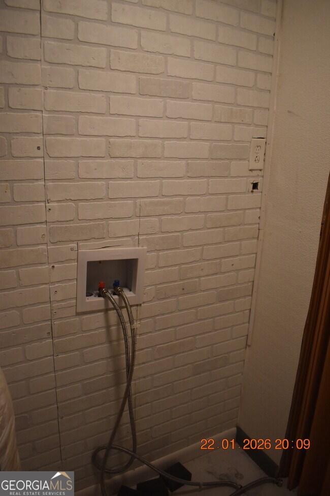 Building Photo - 5038 Williamson Rd