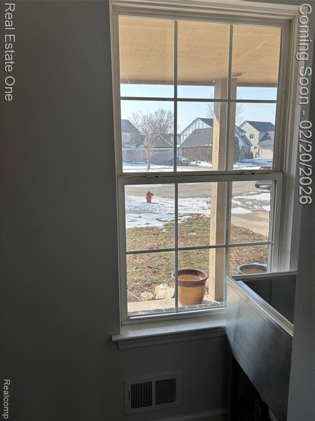 Building Photo - 2663 Parasol Dr