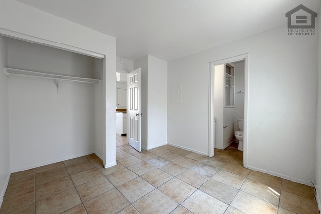 Building Photo - 1708 W Yuma St