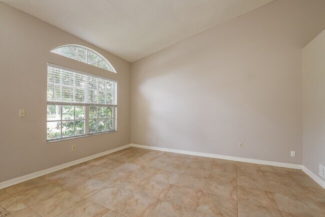 Building Photo - 8819 Reservation Dr