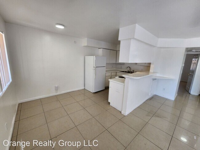 Building Photo - 2 br, 1 bath House - 1656 Stevens St. Unit 4