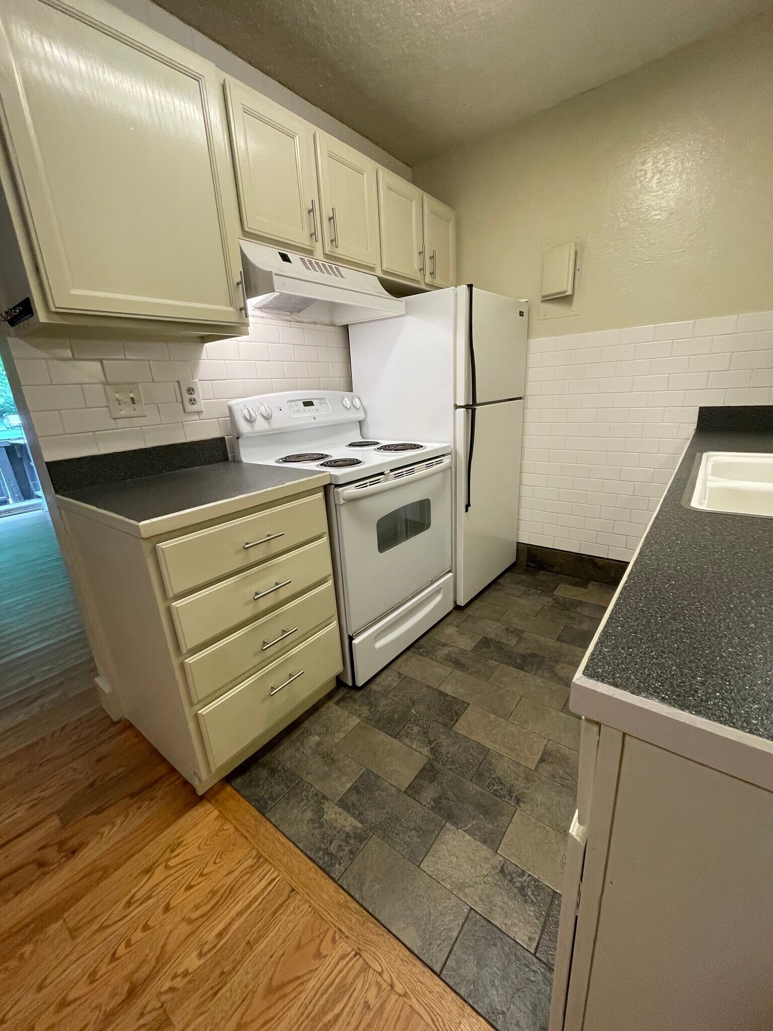 Building Photo - 3250 O'Neal Cir