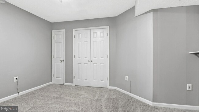 Building Photo - 14101 Kathleen Ln