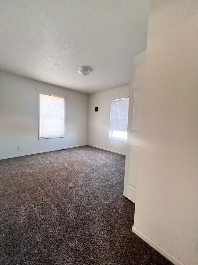 Building Photo - 15892 Co Rd 40
