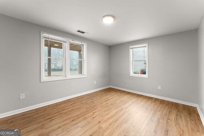 Building Photo - 212 Walker Dr