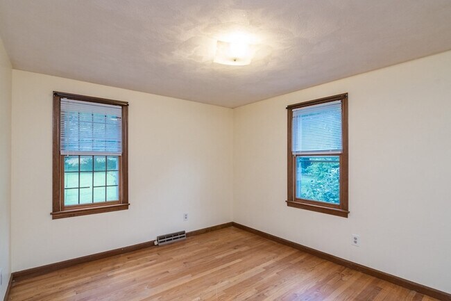 Building Photo - 78 Melwood Ave