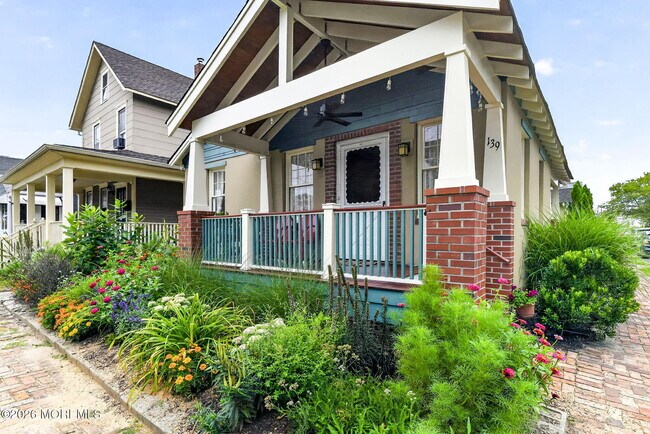 Building Photo - 139 Webb Ave