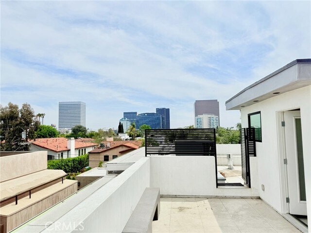 Building Photo - 6430 Drexel Ave