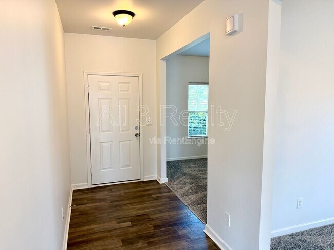 Building Photo - 6107 Heisler St
