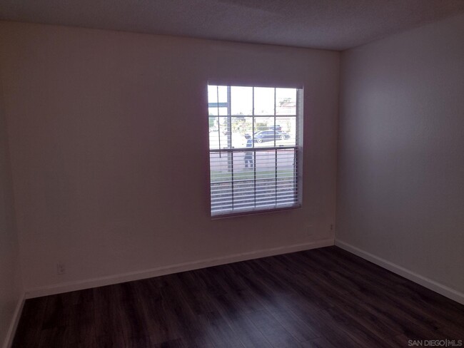 Building Photo - 10730 Aderman Ave
