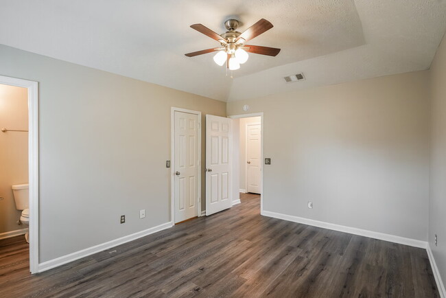 Building Photo - 809 Clearspring Ct