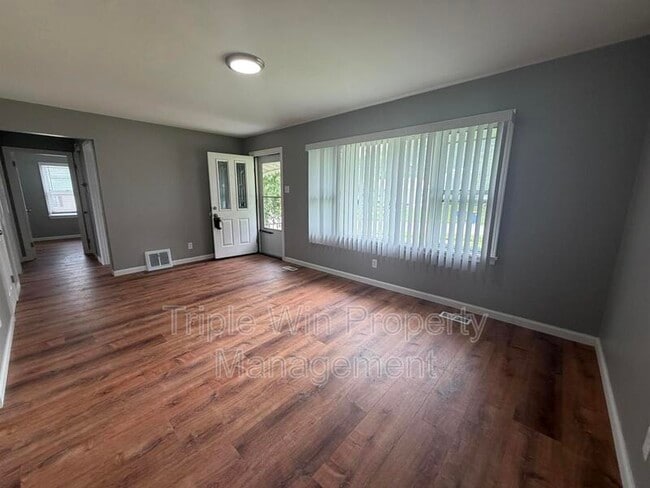 Building Photo - 3349 Marmary Ln