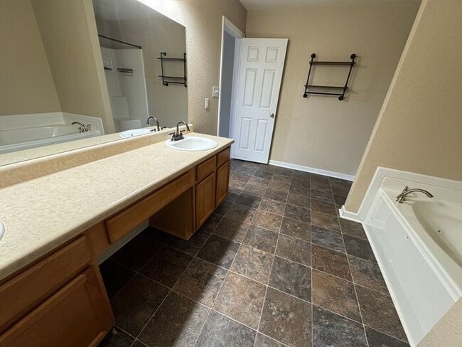 Building Photo - Your New Home for the Holidays—Tour Today!